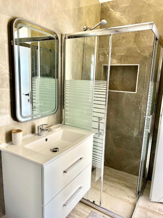 Sea You Soon Apartments فلورا المظهر الخارجي الصورة