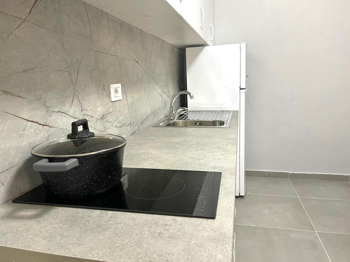 Sea You Soon Apartments فلورا المظهر الخارجي الصورة